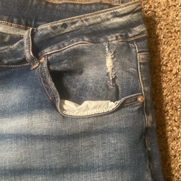 KanCan Jeans - Picture 7 of 7